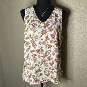 NWOT FORTUNE + IVY‎ Sleeveless Floral Tank Top